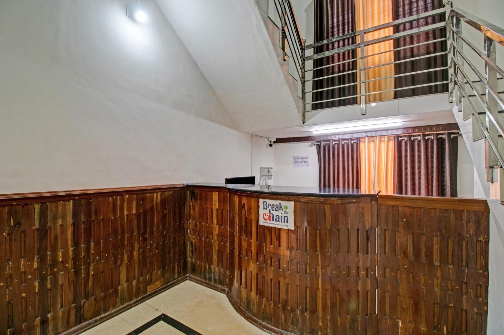 Super Capital O Pop Tavern Kazhakkottam Vettutura المظهر الخارجي الصورة